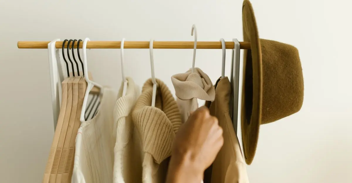 Cómo crear un guardarropa cápsula con estilo y versatilidad