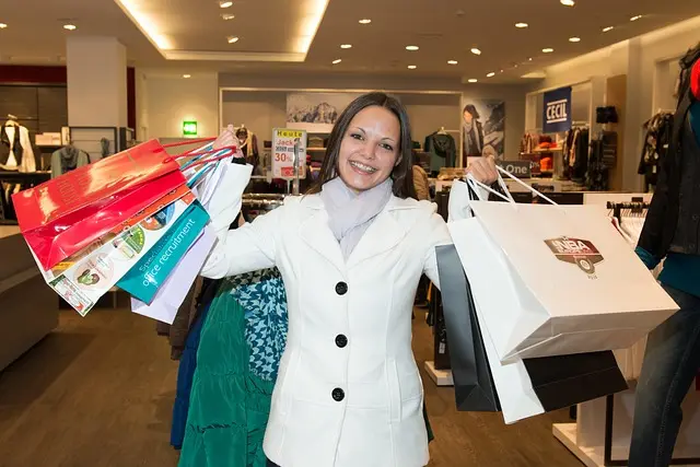 Cómo elegir la ropa adecuada para cada evento social