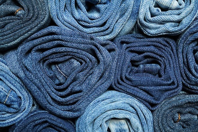 Cómo elegir las prendas clave para un armario con estilo